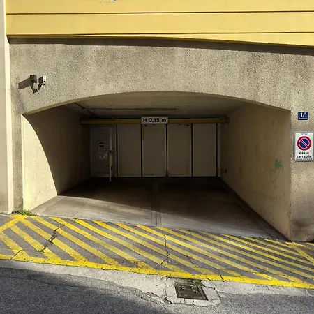 Apartamento The Maison - Boutique With Terrace & Garage, 160sqm *