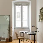 公寓 The Maison - Boutique With Terrace & Garage, 160sqm