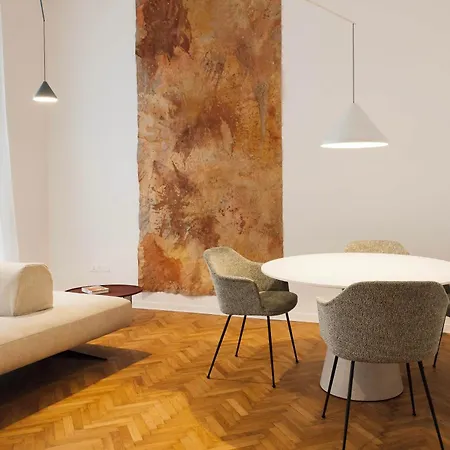 The Maison - Boutique With Terrace & Garage, 160sqm Apartment Trieste