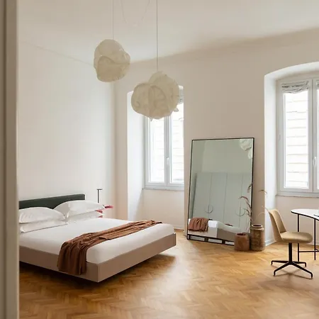 The Maison - Boutique With Terrace & Garage, 160sqm Τεργέστη