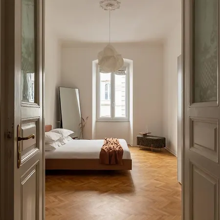 Διαμέρισμα The Maison - Boutique With Terrace & Garage, 160sqm