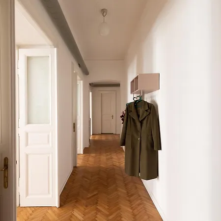 Διαμέρισμα The Maison - Boutique With Terrace & Garage, 160sqm